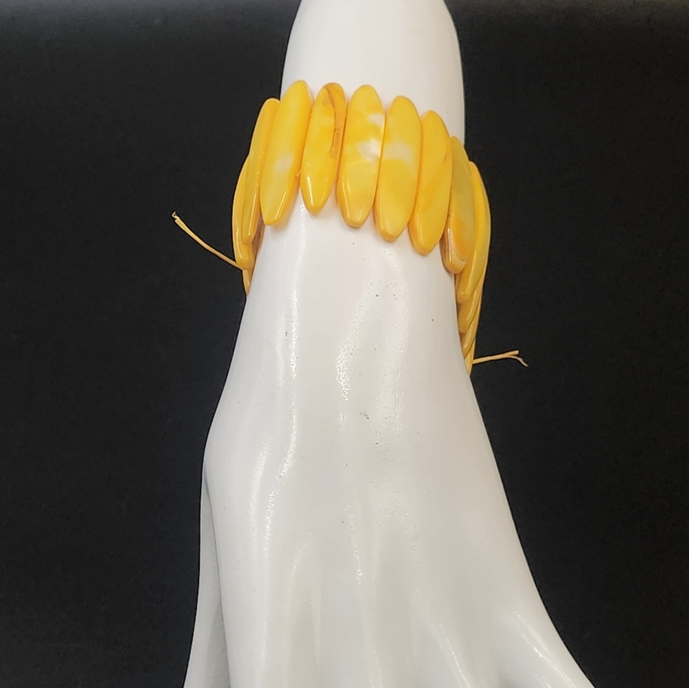 Yellow Shell Bracelet